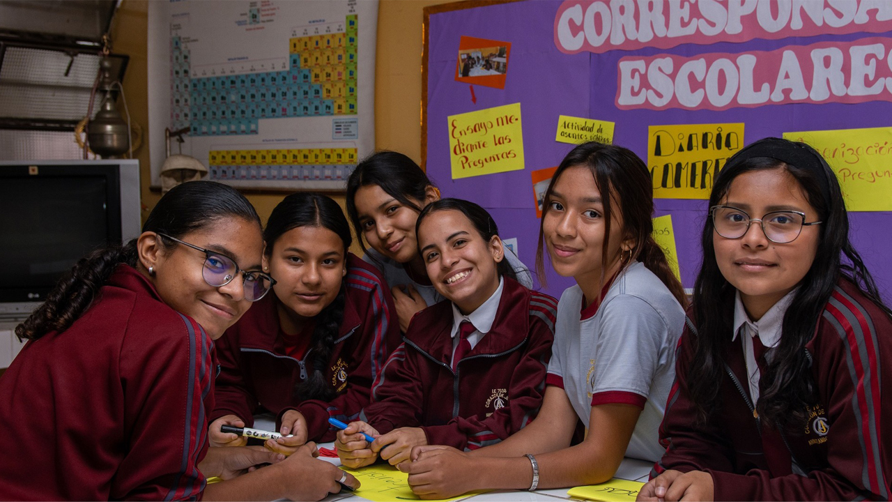 Transforming Educational Communities in Peru