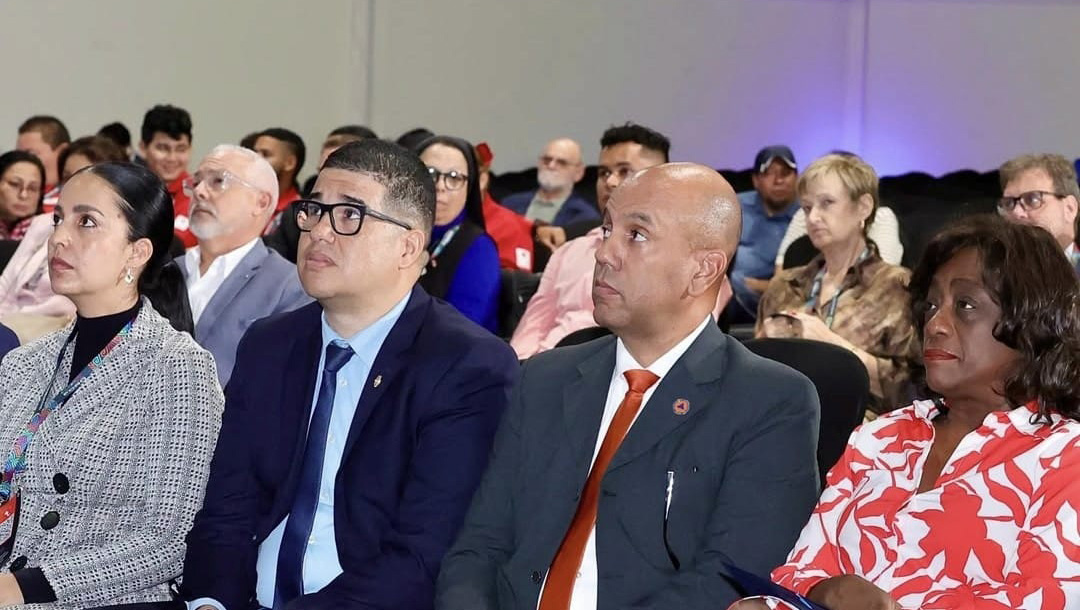 Anticipatory and Territorial Coordination: RET Contributes Regional Experience in a Forum on Risk Management