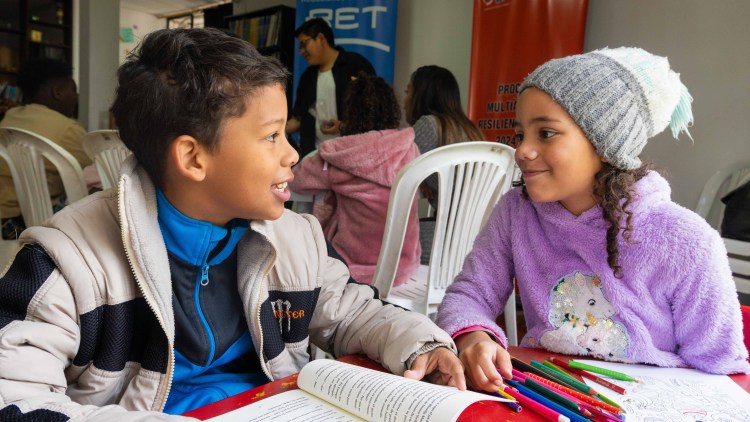 RET en español: La niñez en migración: un espacio educativo para no quedarse atrás en Ecuador
