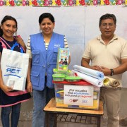 RET en español: Fortalecemos la implementación del piloto de la estrategia CRECER en Perú con la entrega de kits escolares y materiales educativos
